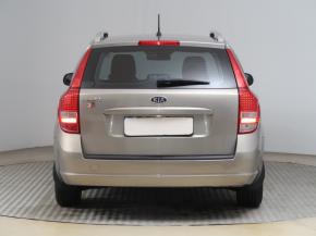 Kia Ceed  1.4 CVVT 