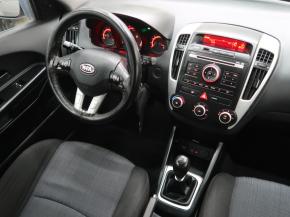 Kia Ceed  1.4 CVVT 