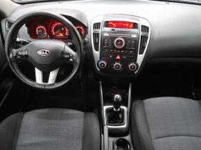 Kia Ceed  1.4 CVVT 