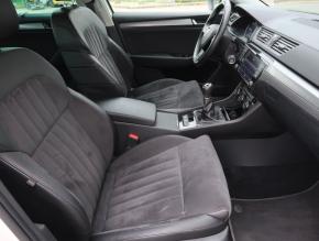 Škoda Superb  2.0 TDI Style 