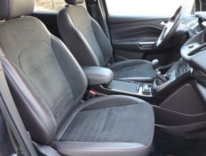 Ford Kuga  2.0 TDCi ST-Line 
