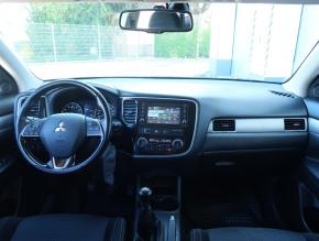 Mitsubishi Outlander  2.0 