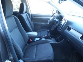Mitsubishi Outlander  2.0 