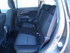 Mitsubishi Outlander  2.0 
