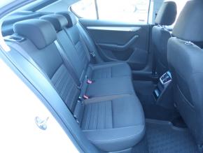 Škoda Octavia  1.4 TSI Ambition Plus 