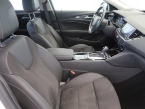 Opel Insignia  2.0 CDTI 