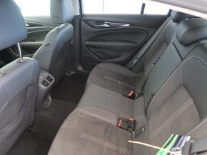 Opel Insignia  2.0 CDTI 
