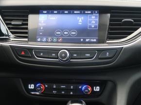 Opel Insignia  2.0 CDTI 