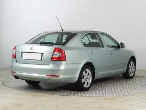 Škoda Octavia  1.8 TSI Elegance 