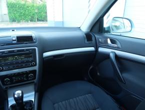 Škoda Octavia  1.8 TSI Elegance 