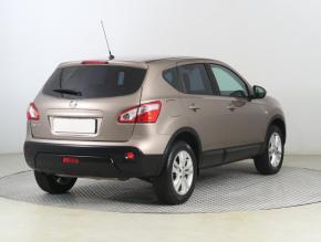 Nissan Qashqai  1.6 