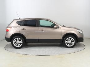 Nissan Qashqai  1.6 