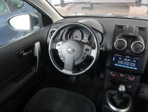 Nissan Qashqai  1.6 
