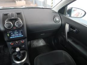 Nissan Qashqai  1.6 