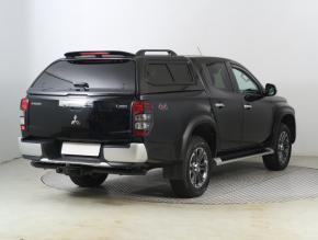 Mitsubishi L200  2.2 DI-D Intense 