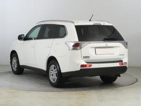 Mitsubishi Outlander  2.0 