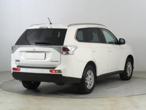 Mitsubishi Outlander  2.0 