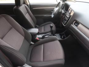 Mitsubishi Outlander  2.0 