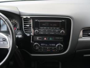 Mitsubishi Outlander  2.0 