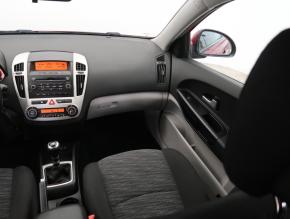 Kia Ceed  1.4 CVVT 