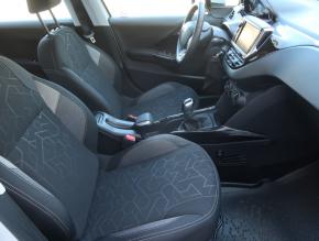 Peugeot 2008  1.2 PureTech 