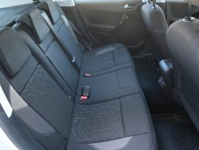 Peugeot 2008  1.2 PureTech 