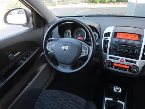 Kia Ceed  1.6 CRDi 