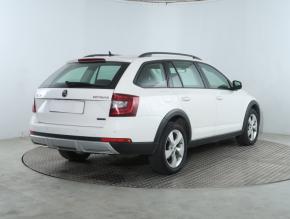 Škoda Octavia  Scout 1.8 TSI 