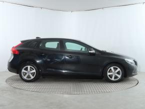 Volvo V40  1.6 D2 