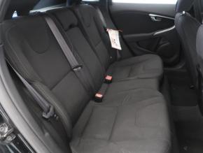 Volvo V40  1.6 D2 