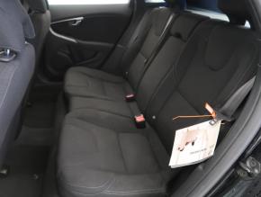 Volvo V40  1.6 D2 