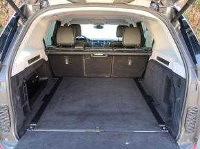 Land Rover Discovery  SDV6 