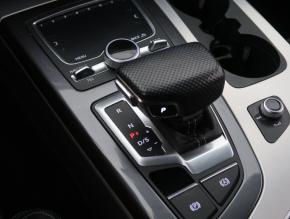 Audi Q7  3.0 TDI 