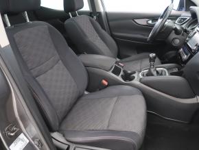 Nissan Qashqai  1.2 DIG-T 