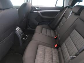 Škoda Octavia  1.6 TDI Elegance 