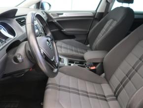 Volkswagen Golf  1.6 TDI 