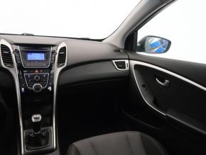 Hyundai i30  1.6 MPI 