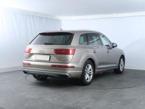 Audi Q7  3.0 TDI 