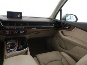 Audi Q7  3.0 TDI 