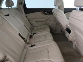 Audi Q7  3.0 TDI 