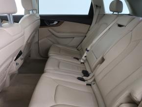 Audi Q7  3.0 TDI 