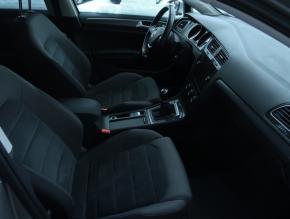Volkswagen Golf  1.0 TSI Marathon Edition 