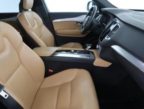 Volvo XC90  D5 AWD Momentum 