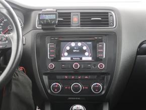 Volkswagen Jetta  1.6 TDI 