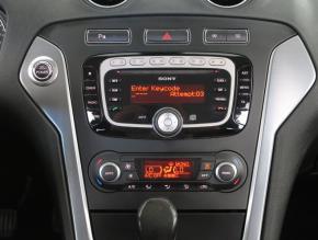 Ford Mondeo  2.0 EcoBoost Titanium 