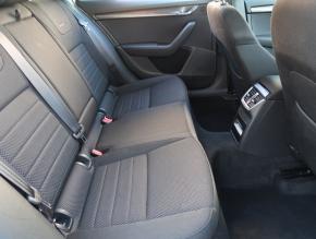 Škoda Octavia  Scout 2.0 TDI 