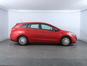 Hyundai i30  1.6 MPI 