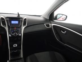 Hyundai i30  1.6 MPI 
