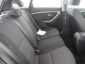 Hyundai i30  1.6 MPI 