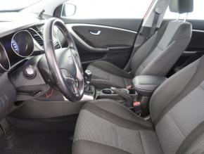 Hyundai i30  1.6 MPI 
